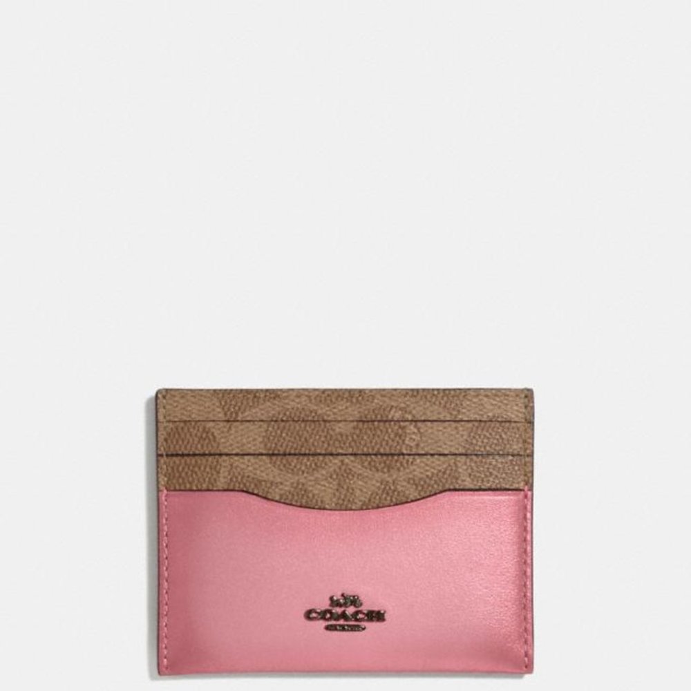 SOLD🎀Coach Card Case In Colorblock Signature